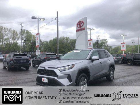 Certified 2025 Toyota RAV4 XLE AWD/4WD image 1