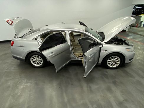 Used 2013 Ford Taurus SE image 48