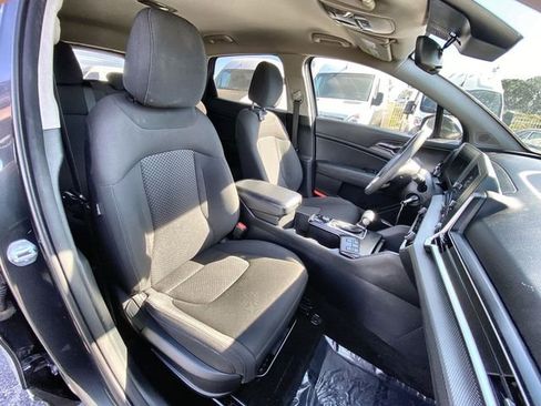 Used 2023 Kia Sportage LX image 17