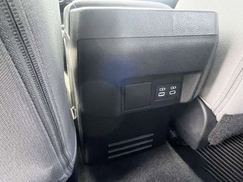 Used 2024 Toyota Tacoma TRD Sport RWD image 16