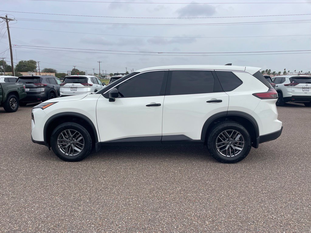 Certified 2025 Nissan Rogue S FWD image 4