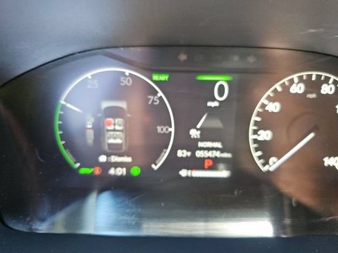 Used 2024 Honda CR-V Sport Touring image 5