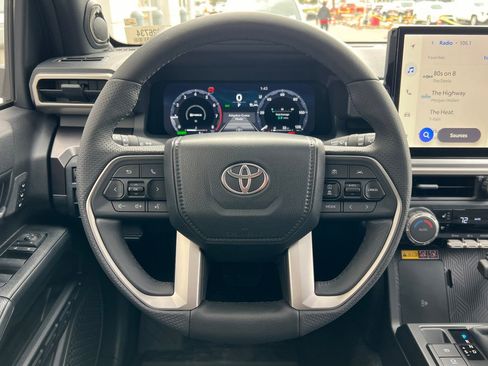 New 2026 Toyota 4Runner TRD Off-Road Premium AWD/4WD image 21