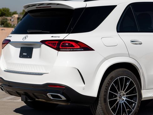 Used 2023 Mercedes-Benz GLE 450 4MATIC image 10