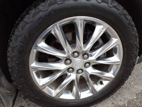 Used 2018 Buick Enclave Premium w/ Trailering Package AWD/4WD image 39