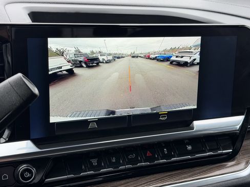 Used 2025 Chevrolet Silverado 2500 LT w/ Convenience Package image 23