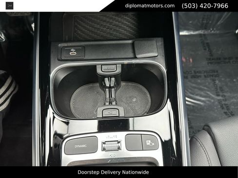 Used 2024 Mercedes-Benz EQB 300 4MATIC image 34