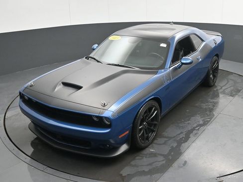 Used 2023 Dodge Challenger R/T Scat Pack w/ T/A Package image 40