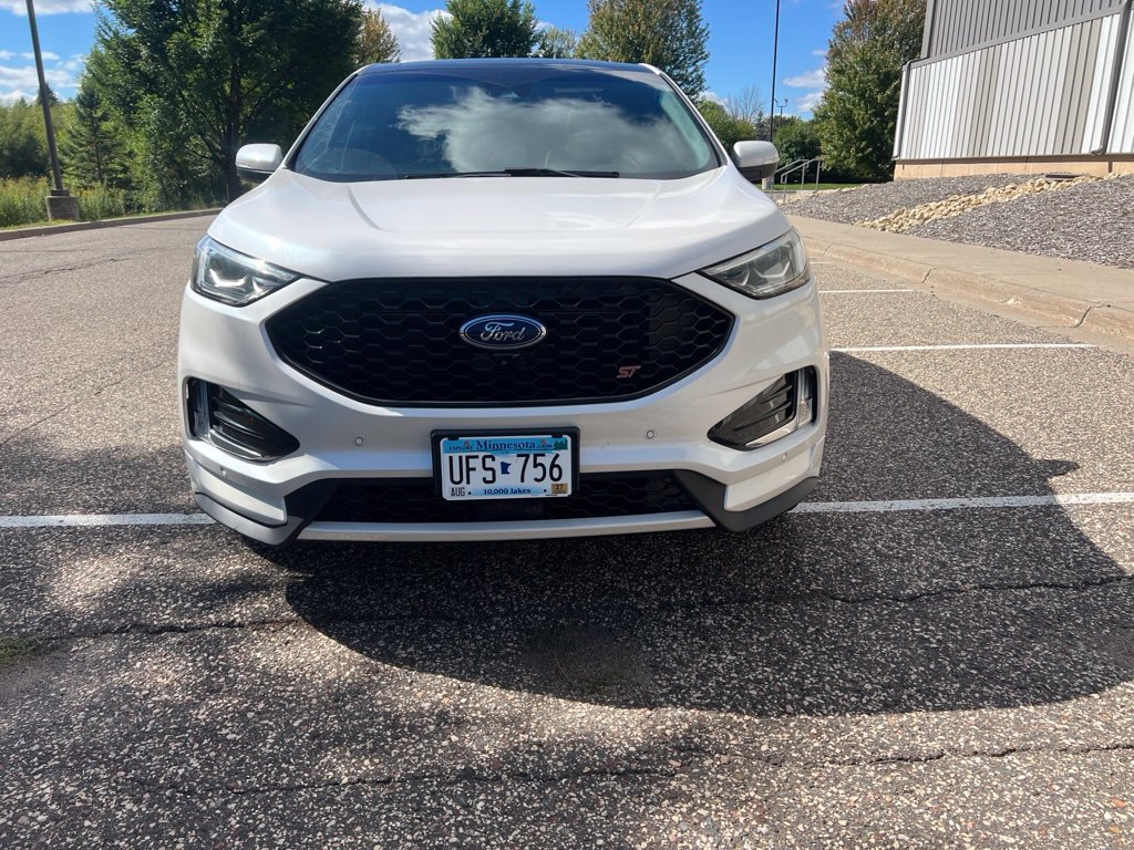 Used 2019 Ford Edge ST w/ Equipment Group 401A AWD/4WD image 2