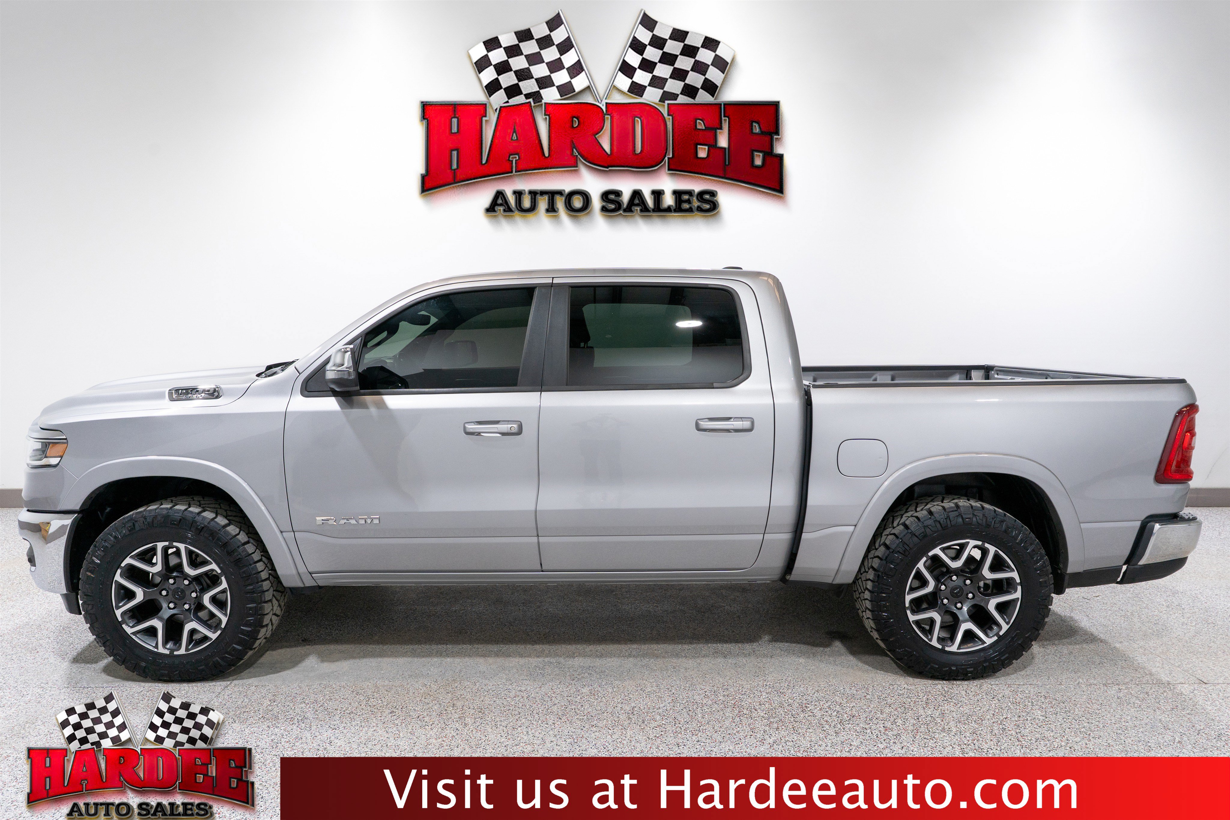 Used 2025 RAM 1500 Laramie AWD/4WD 360° Tour
