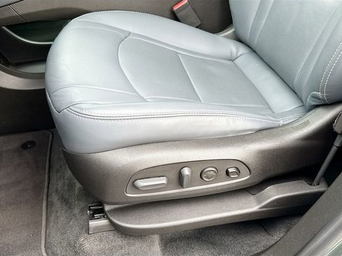 Used 2023 Buick Enclave Premium w/ Experience Buick Package image 22