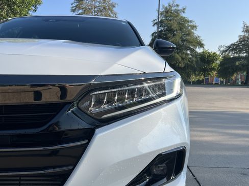 Used 2021 Honda Accord Sport image 5
