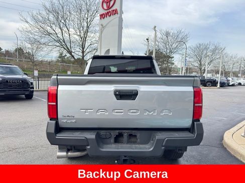 Used 2024 Toyota Tacoma SR image 7