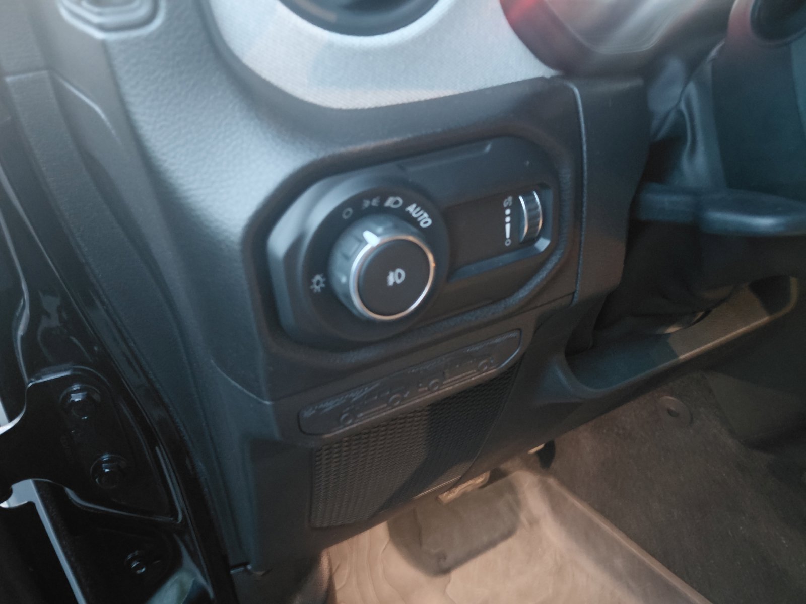 Used 2024 Jeep Wrangler Unlimited Sport AWD/4WD image 19