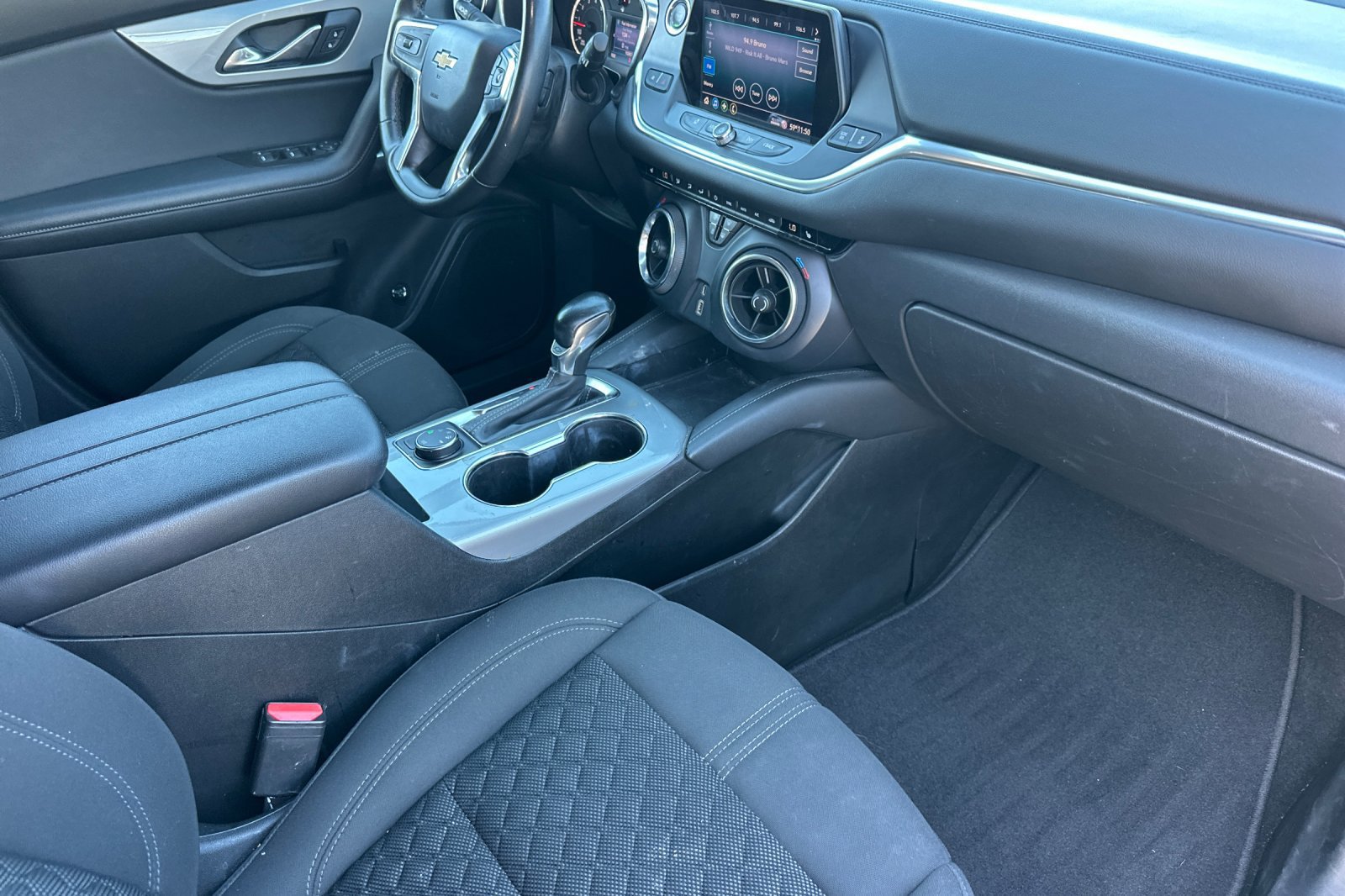 Used 2020 Chevrolet Blazer LT AWD/4WD image 19