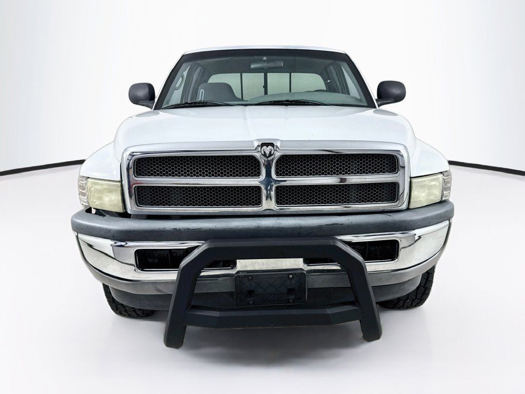 Used 2001 Dodge Ram 1500 Truck 2WD Quad Cab image 2