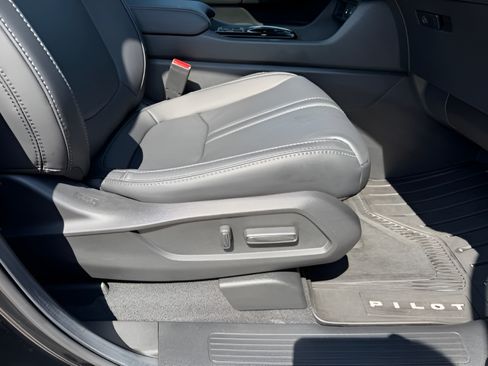 Used 2026 Honda Pilot Touring image 34