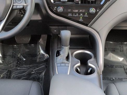 Certified 2022 Toyota Camry LE FWD image 18