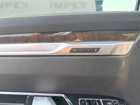 Used 2026 Cadillac Escalade ESV Platinum Sport w/ LPO, Floor Liner Package AWD/4WD image 11