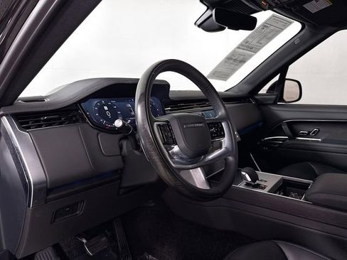Certified 2024 Land Rover Range Rover Long Wheelbase SE image 9