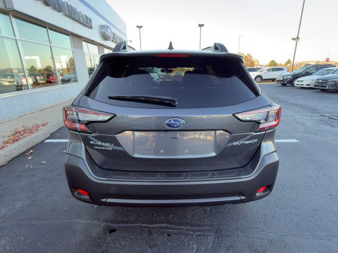 Certified 2025 Subaru Outback Premium w/ Popular Package #1A image 4