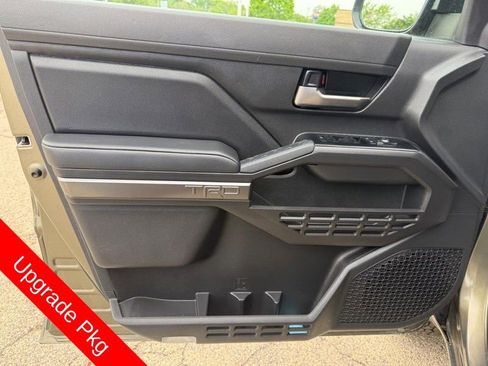 Used 2025 Toyota Tacoma TRD Off-Road w/ TRD Off Road Upgrade Package AWD/4WD image 19