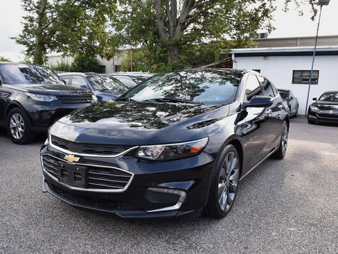Used 2016 Chevrolet Malibu Premier w/ Driver Confidence Package II FWD image 2