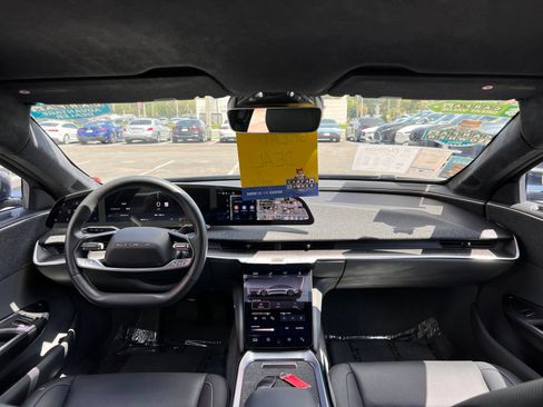 Used 2024 Lucid Air Touring AWD/4WD image 57
