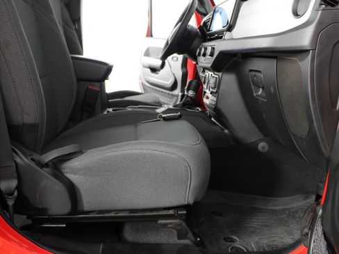 Used 2025 Jeep Wrangler Unlimited Sport S 4xe AWD/4WD image 19