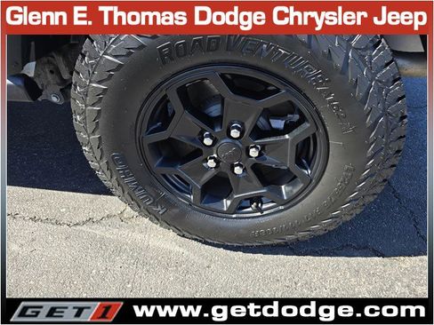 Certified 2022 Jeep Gladiator Willys image 36