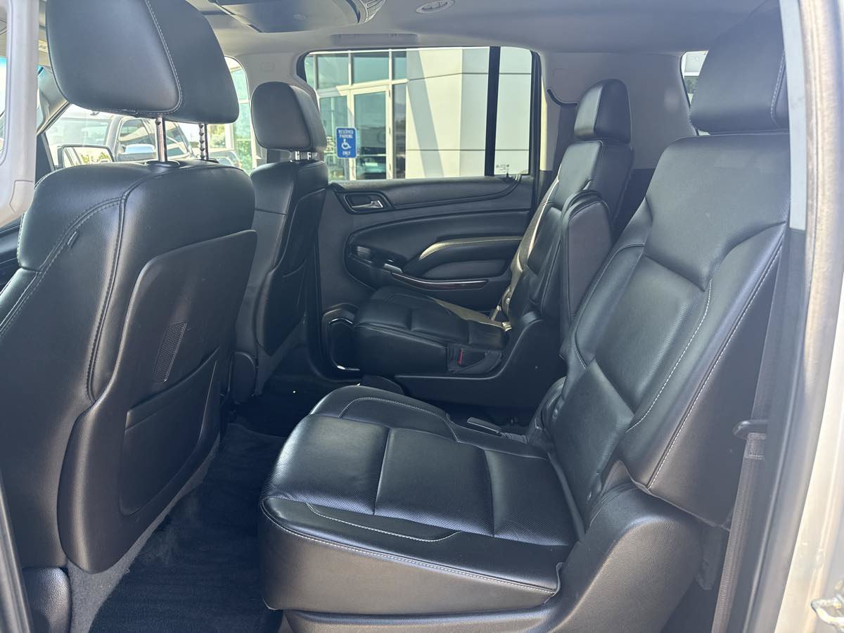 Used 2015 GMC Yukon XL SLT w/ HD Trailering Package AWD/4WD image 15