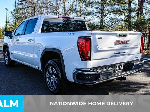 Used 2025 GMC Sierra 1500 SLT image 4
