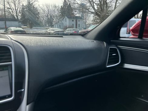 Used 2016 Lincoln MKX Select w/ Select Plus Package image 27