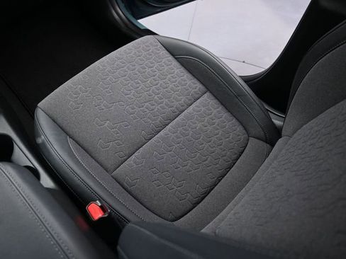 Used 2025 Kia Seltos S image 12