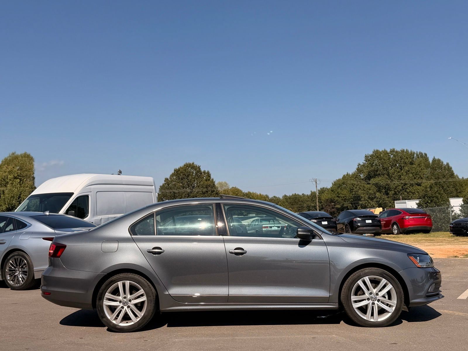 Used 2017 Volkswagen Jetta SEL Premium FWD image 9