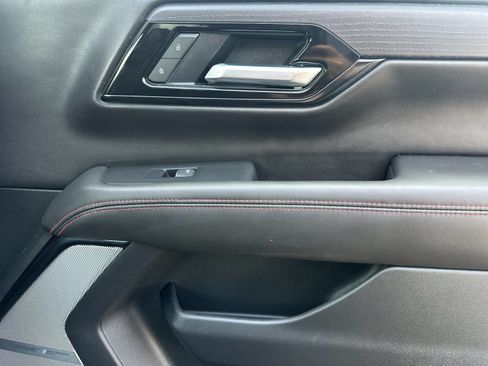 Used 2025 GMC Yukon AT4 Ultimate w/ LPO, Floor Liner Package AWD/4WD image 21