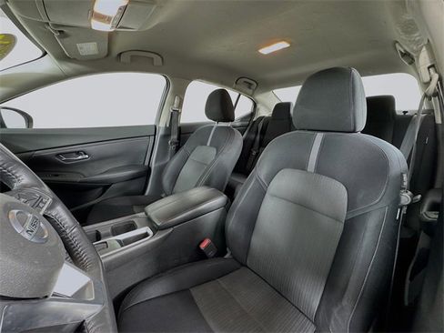 Used 2021 Nissan Sentra SV image 11