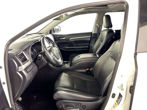 Used 2019 Toyota Highlander Limited AWD/4WD image 11