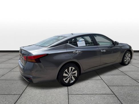 Used 2023 Nissan Altima 2.5 S FWD image 5