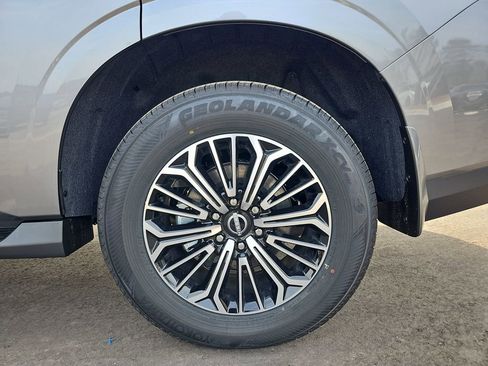 New 2026 Nissan Armada SL w/ Captain's Chari Seat Package image 37