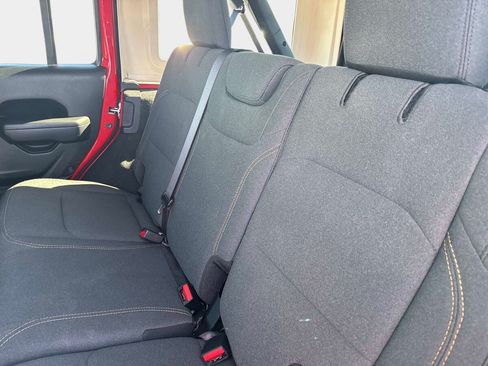 Used 2025 Jeep Wrangler Unlimited Sport AWD/4WD image 13