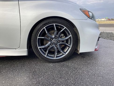 Used 2017 Nissan Sentra NISMO w/ NISMO Premium Package image 21