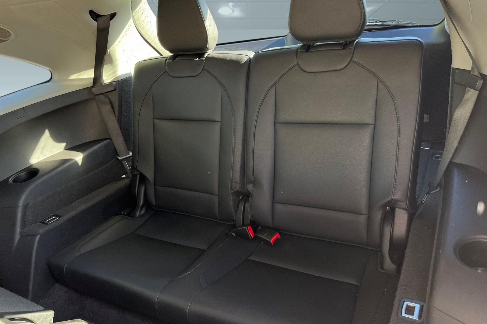 Used 2018 Acura MDX w/ Technology Package AWD/4WD image 11