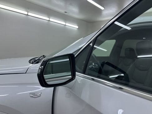 Used 2025 Cadillac XT6 Premium Luxury image 15