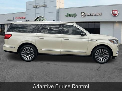 Used 2018 Lincoln Navigator L Reserve w/ Technology Package AWD/4WD image 8