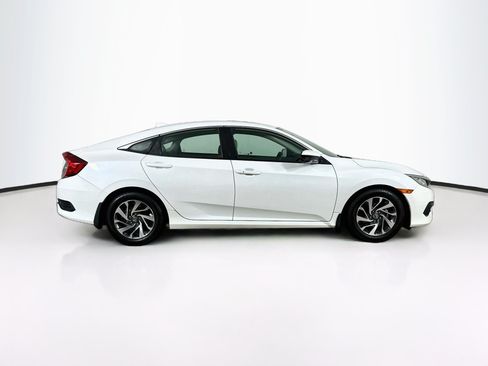 Used 2018 Honda Civic EX image 10
