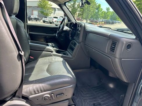 Used 2005 GMC Sierra 1500 SLT w/ Light Duty Power Package AWD/4WD image 24