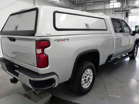 Used 2021 Chevrolet Silverado 2500 LT w/ Convenience Package AWD/4WD image 7