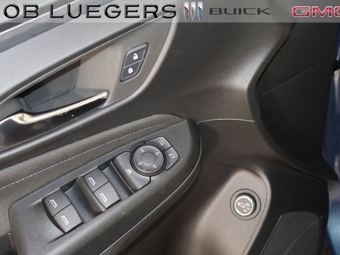 New 2026 Buick Envista Sport Touring w/ Convenience I Package FWD image 9