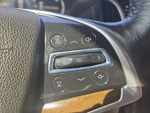 Used 2019 Cadillac Escalade Premium Luxury AWD/4WD image 15